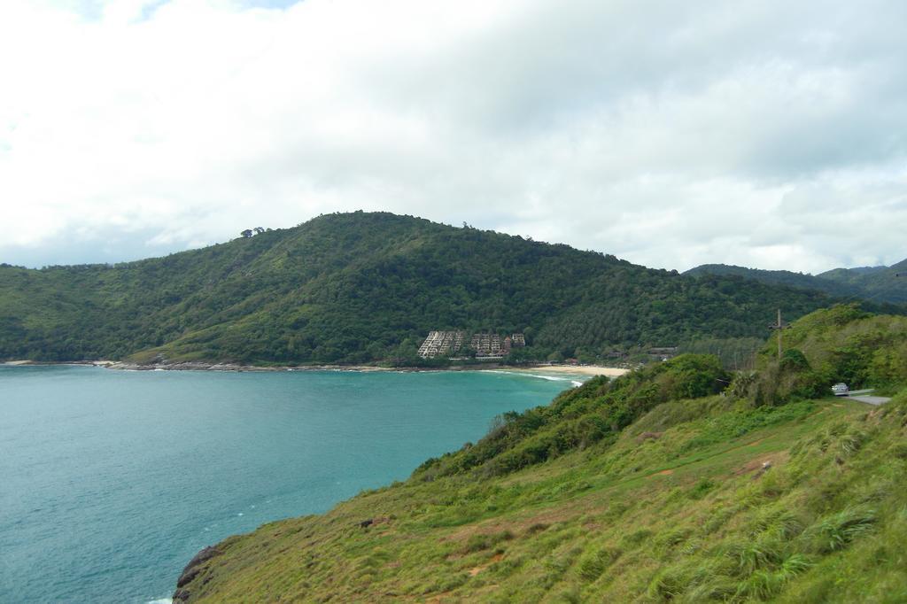 Palm Village Rawai Экстерьер фото