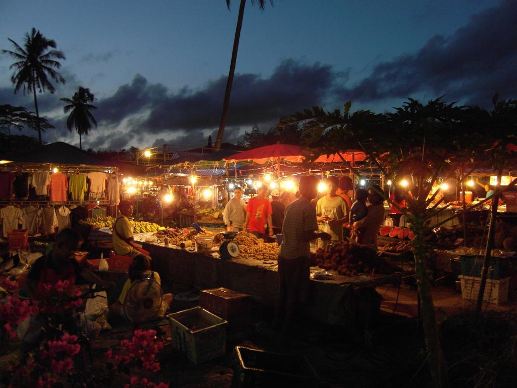 Palm Village Rawai Экстерьер фото