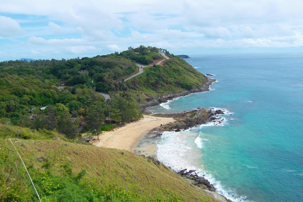 Palm Village Rawai Экстерьер фото